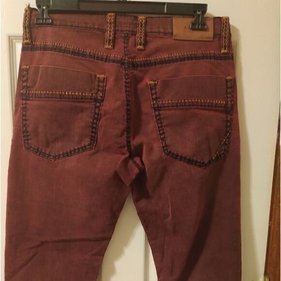 RNT 23 maroon button fly relaxed jeans with exaggerated stitching size 34 - Picture 5 of 11